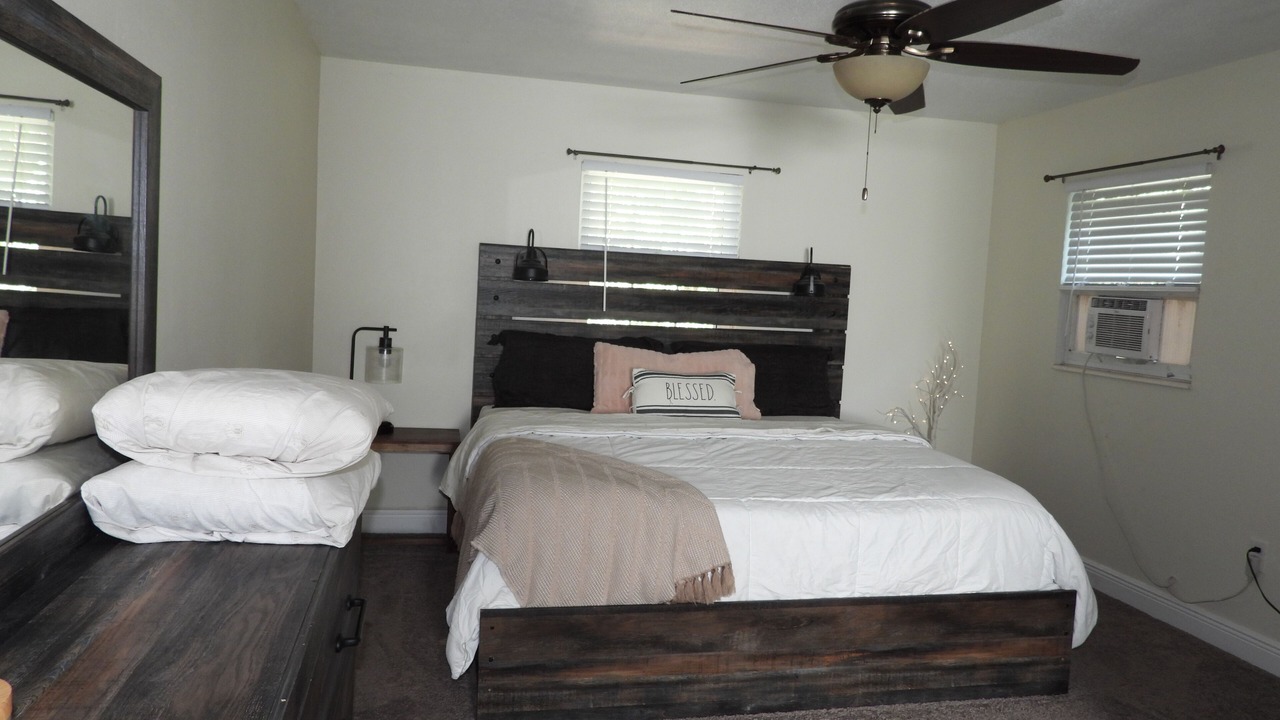 Photo of Bedroom in June Park