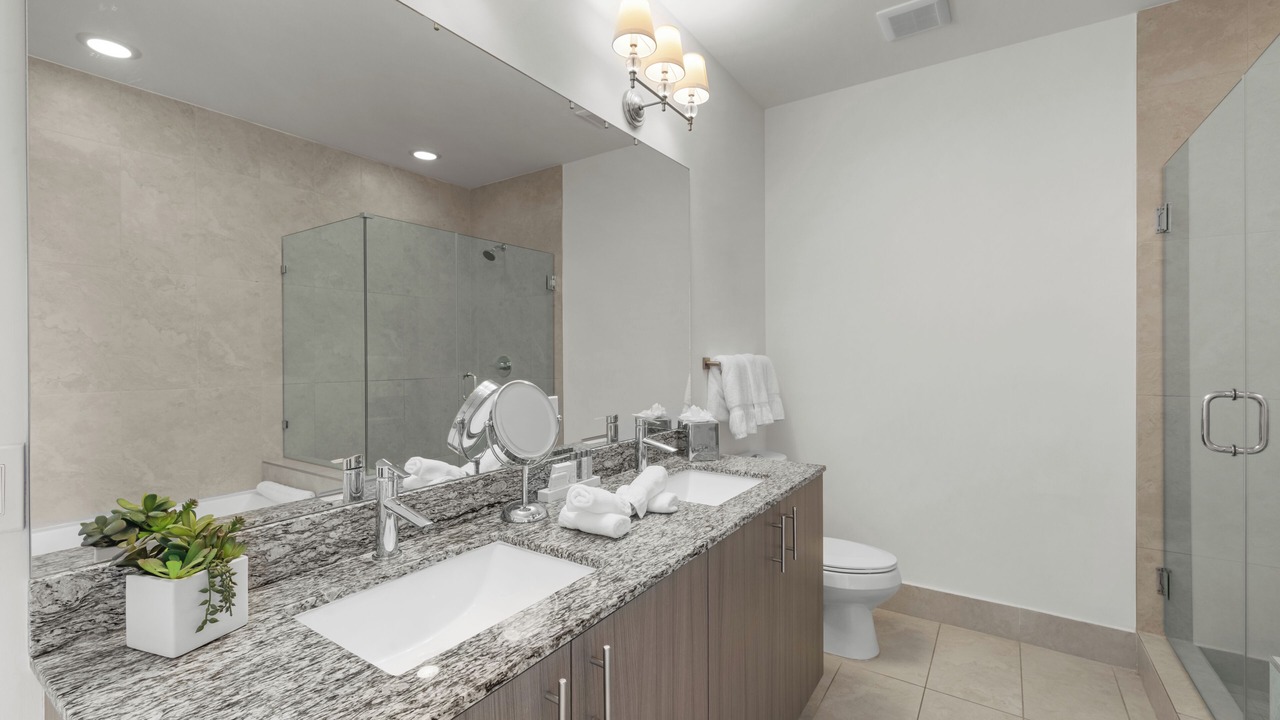 Photo of Bathroom in Doral