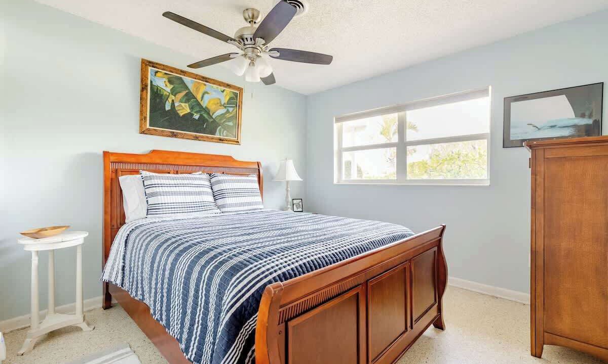 Photo of Bedroom in Indian Harbour Beach