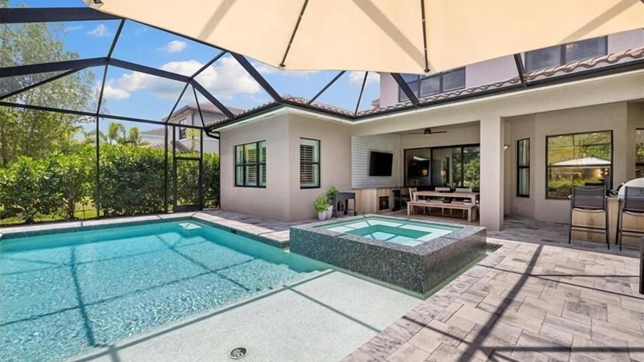Photo of Outdoor in Naples