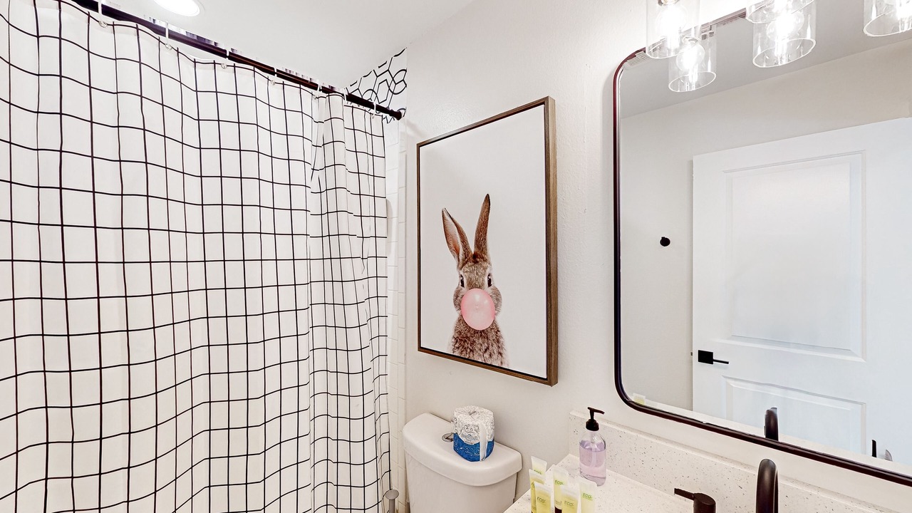 Photo of Bathroom in Bay Acres