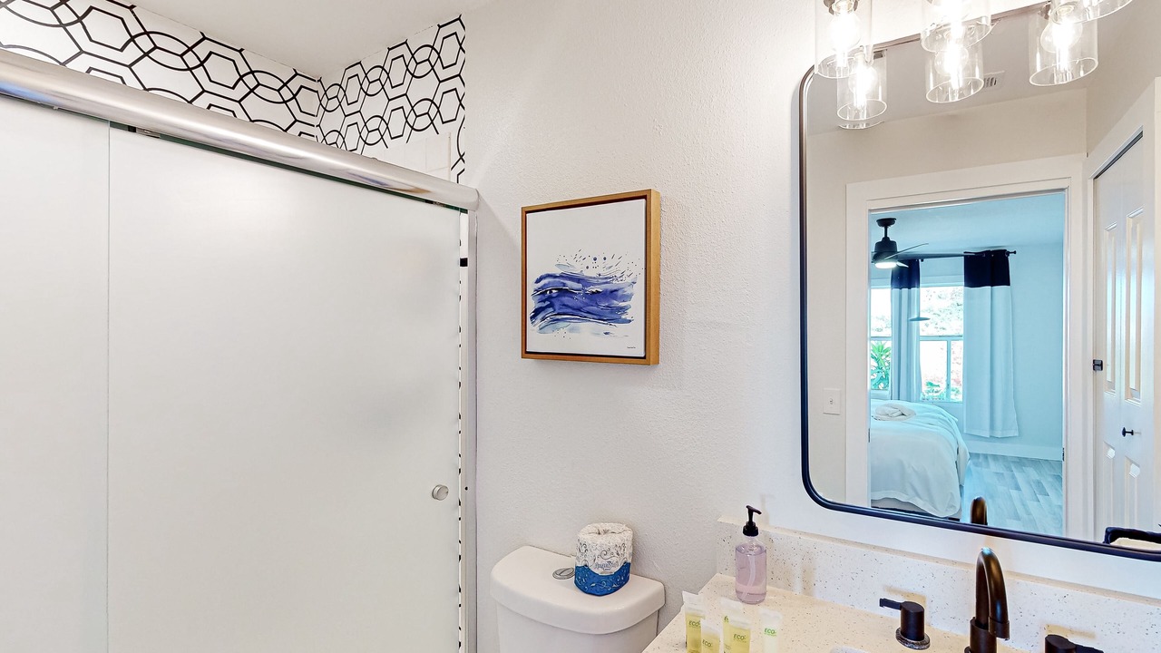 Photo of Bathroom in Bay Acres