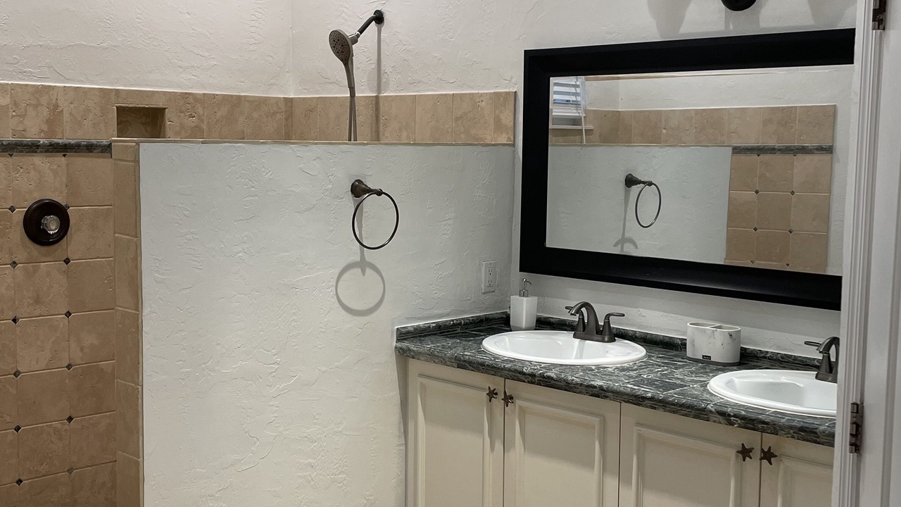 Photo of Bathroom in Ocean Ridge