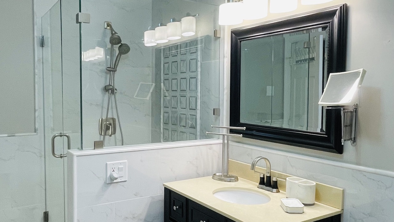 Photo of Bathroom in Ocean Ridge