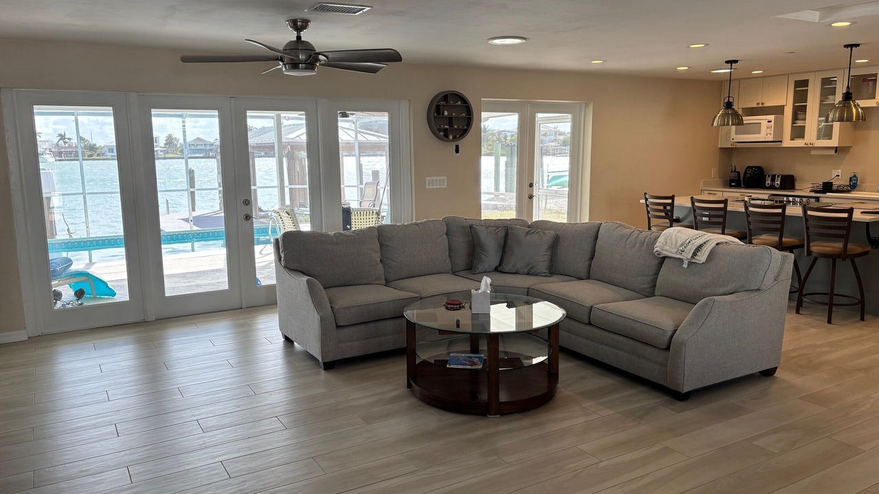 Photo of Livingroom in Isles of Capri