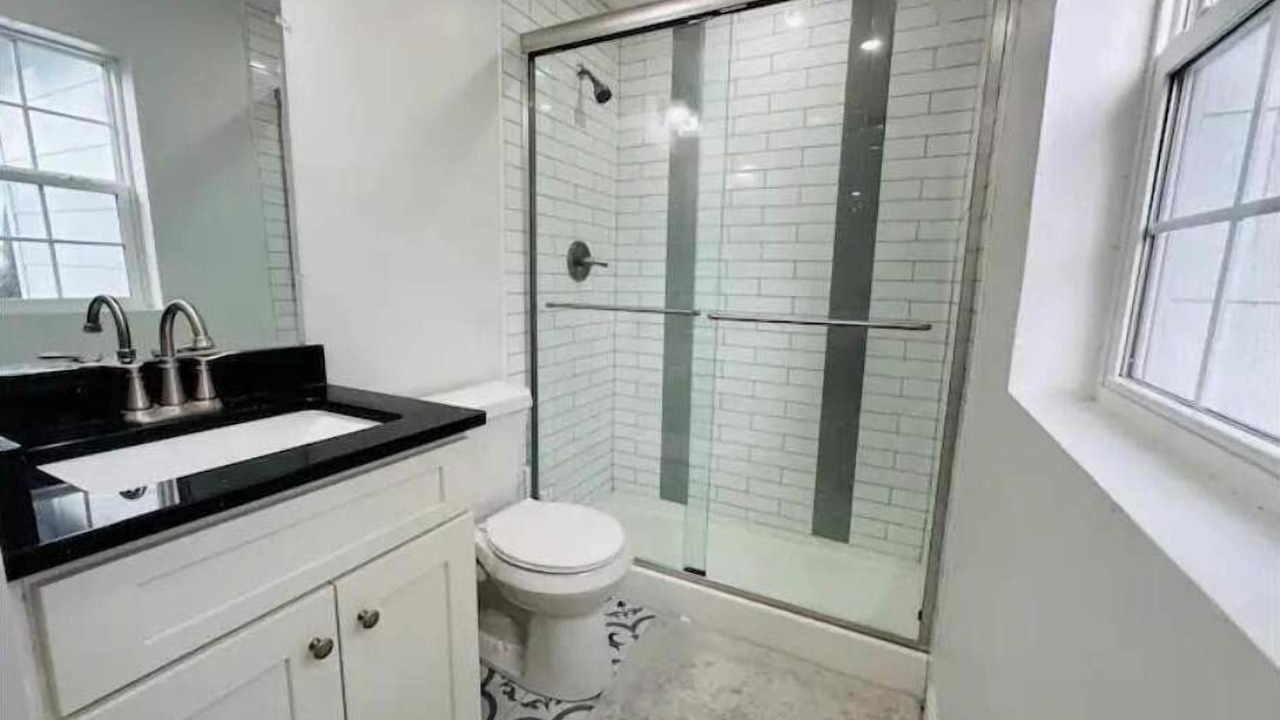Photo of Bathroom in Alva