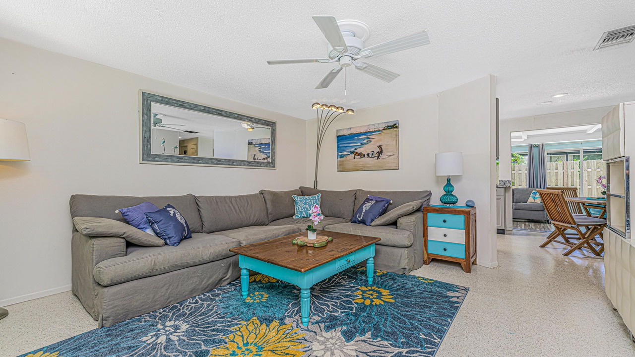 Photo of Livingroom in Englewood