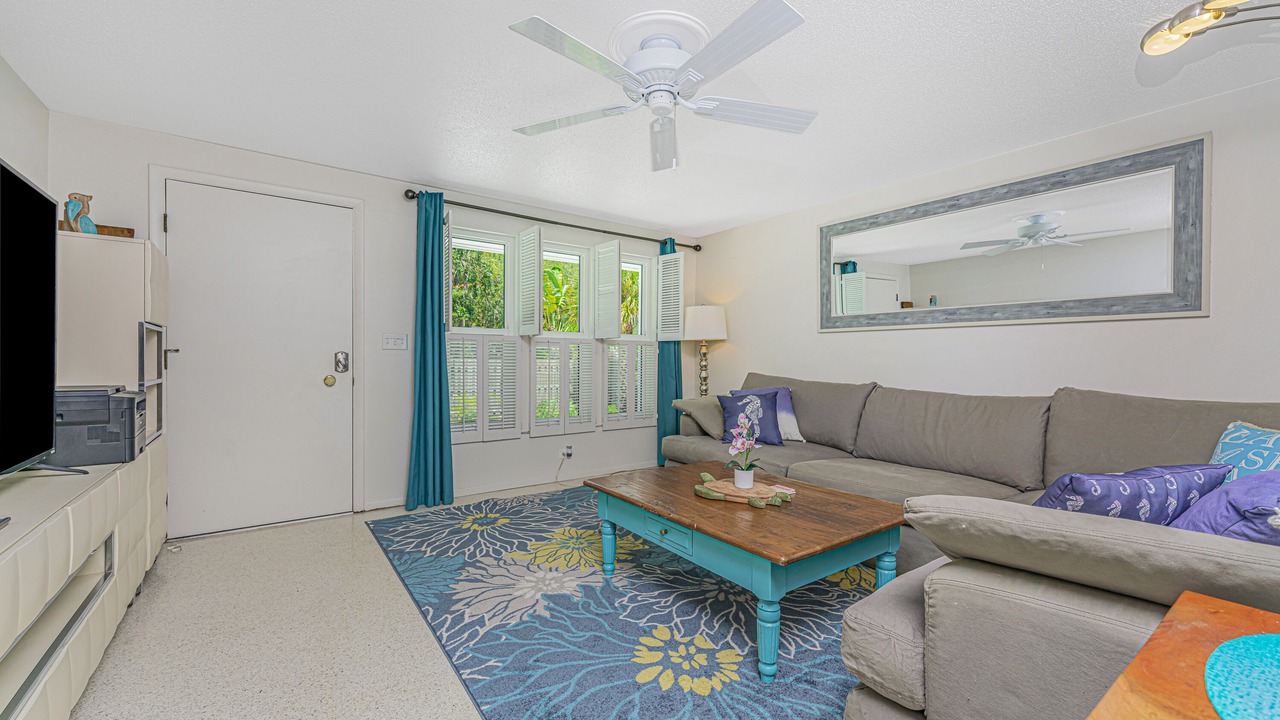 Photo of Livingroom in Englewood