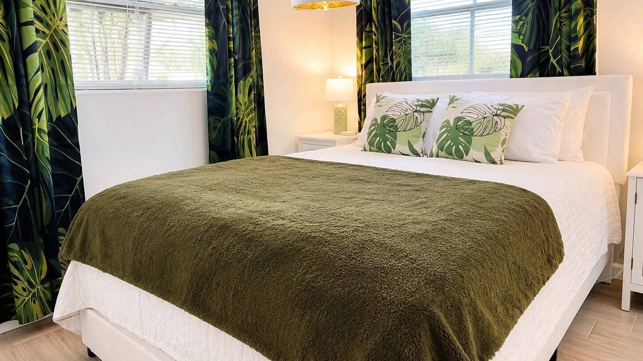 Photo of Bedroom in Tropic