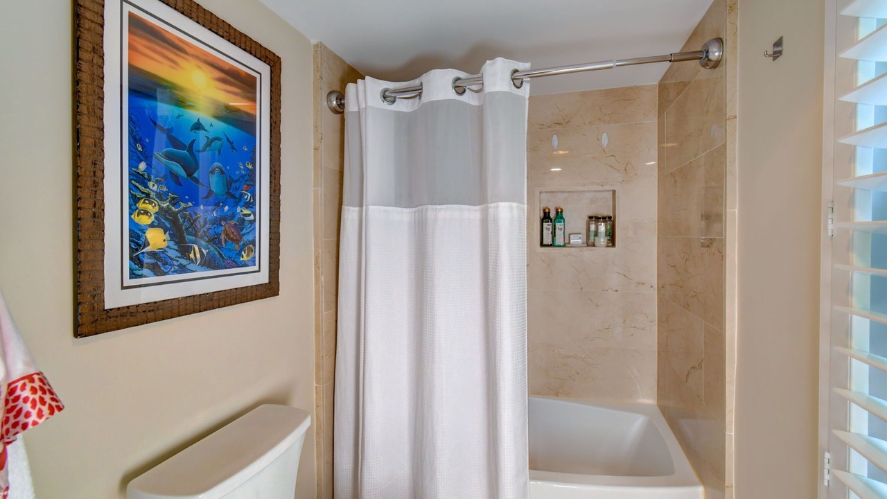 Photo of Bathroom in Marathon