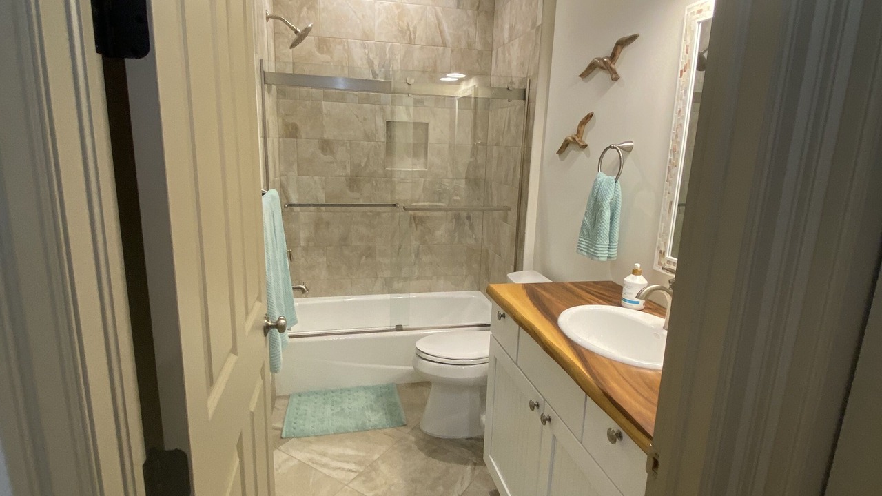 Photo of Bathroom in Roseland