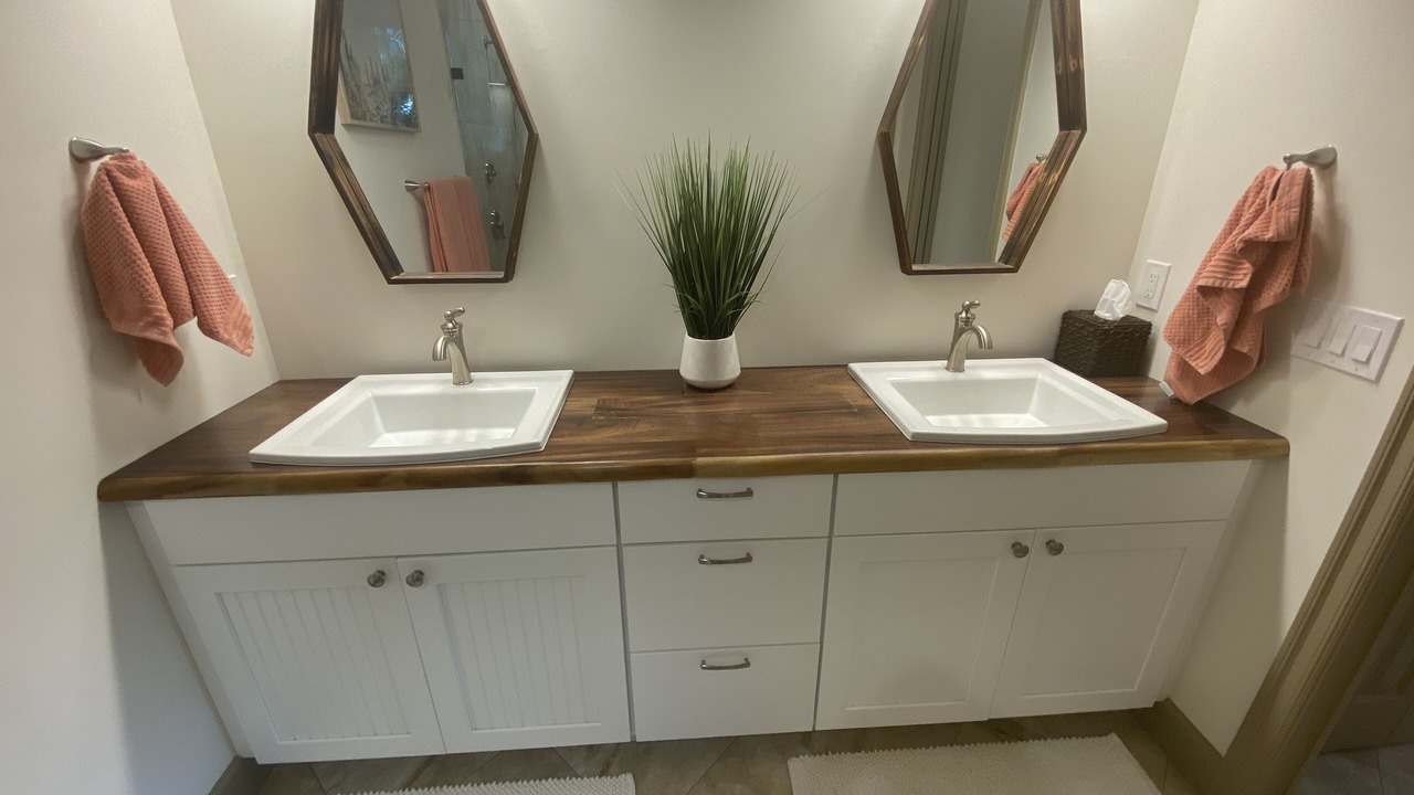 Photo of Bathroom in Roseland