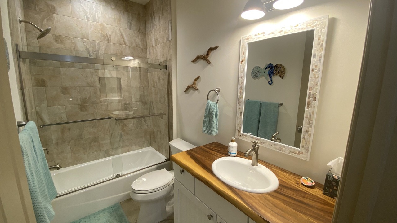 Photo of Bathroom in Roseland