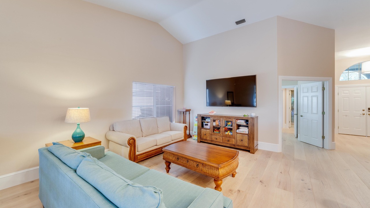 Photo of Livingroom in North Naples