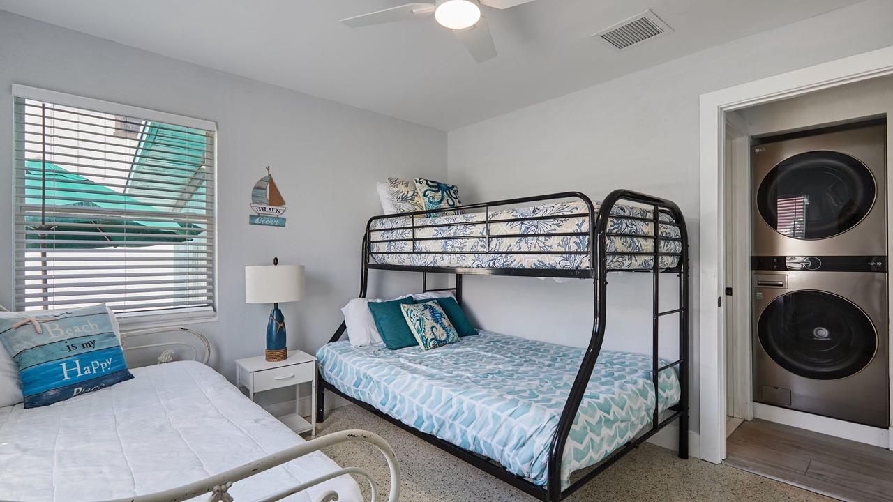 Photo of Bedroom in Mid Island