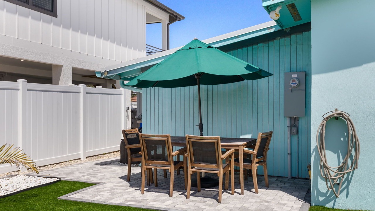 Photo of Outdoor in Mid Island