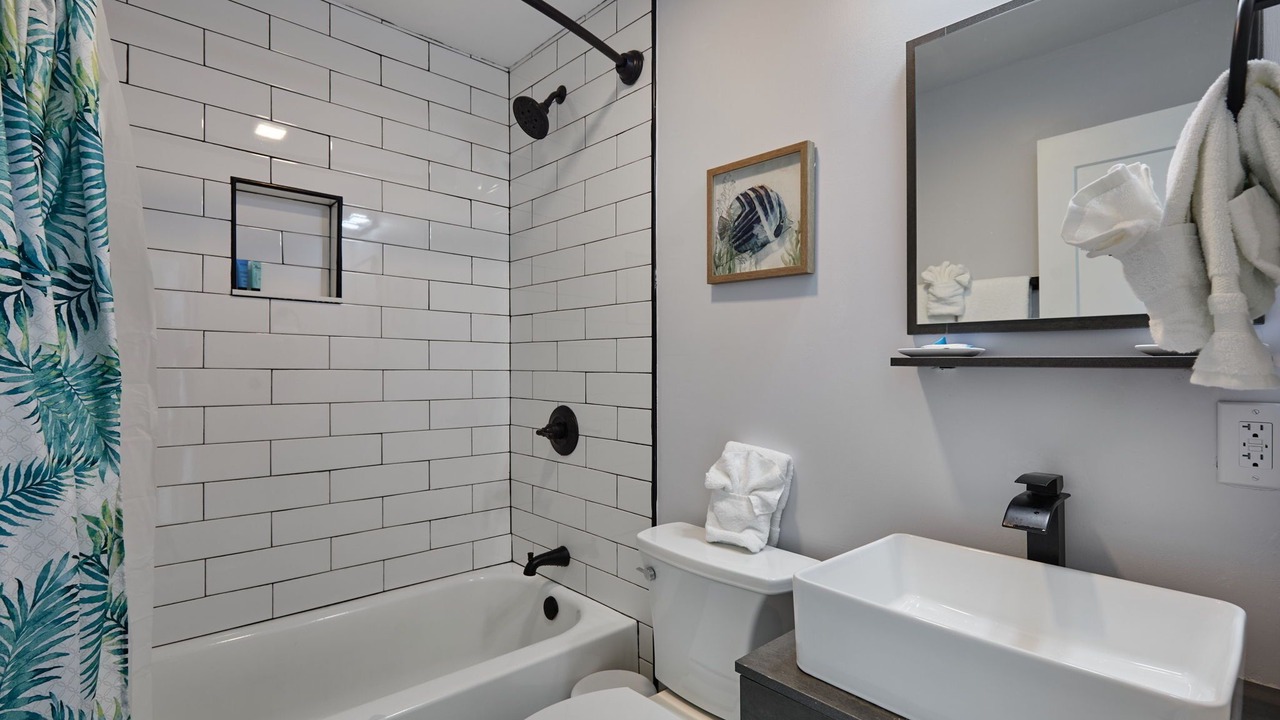 Photo of Bathroom in Mid Island
