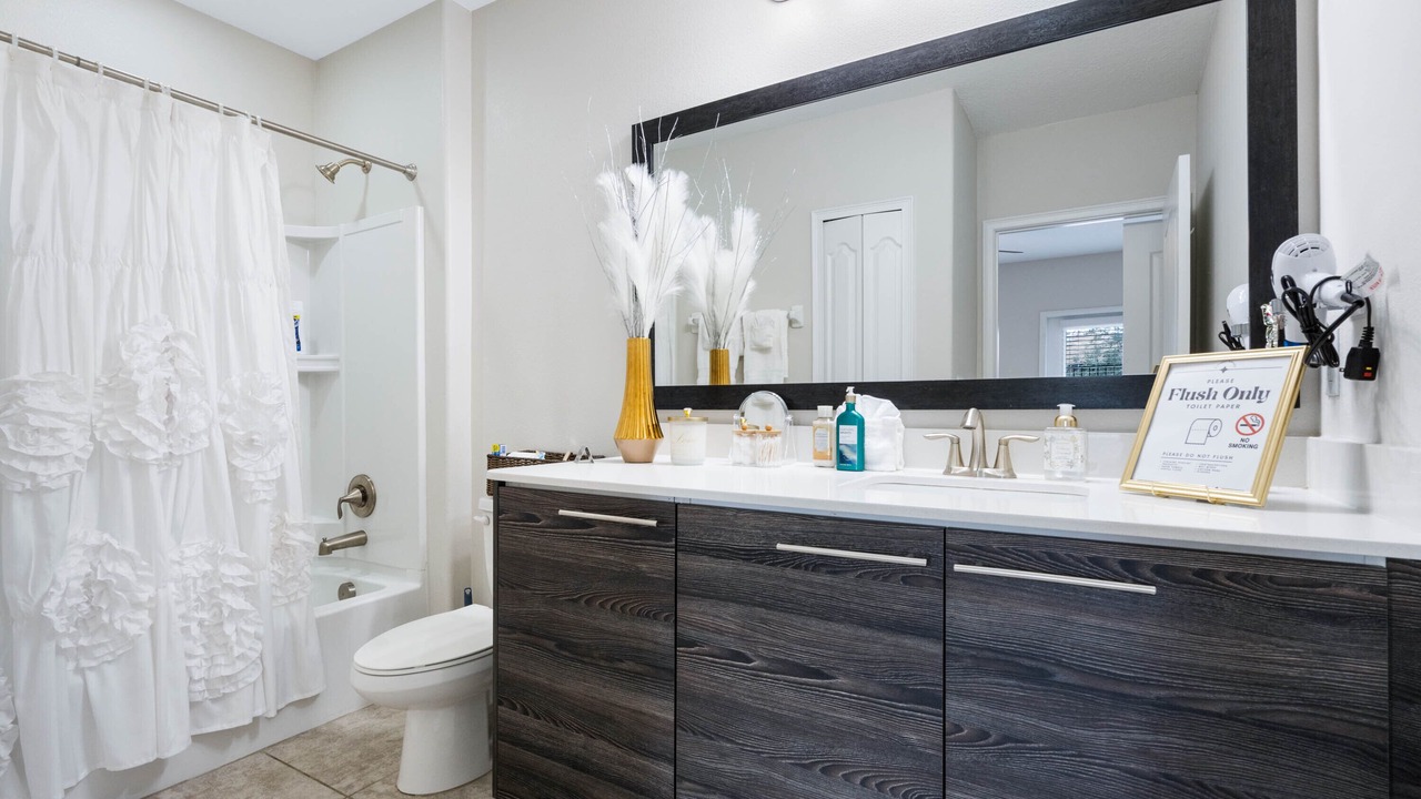 Photo of Bathroom in Haines City