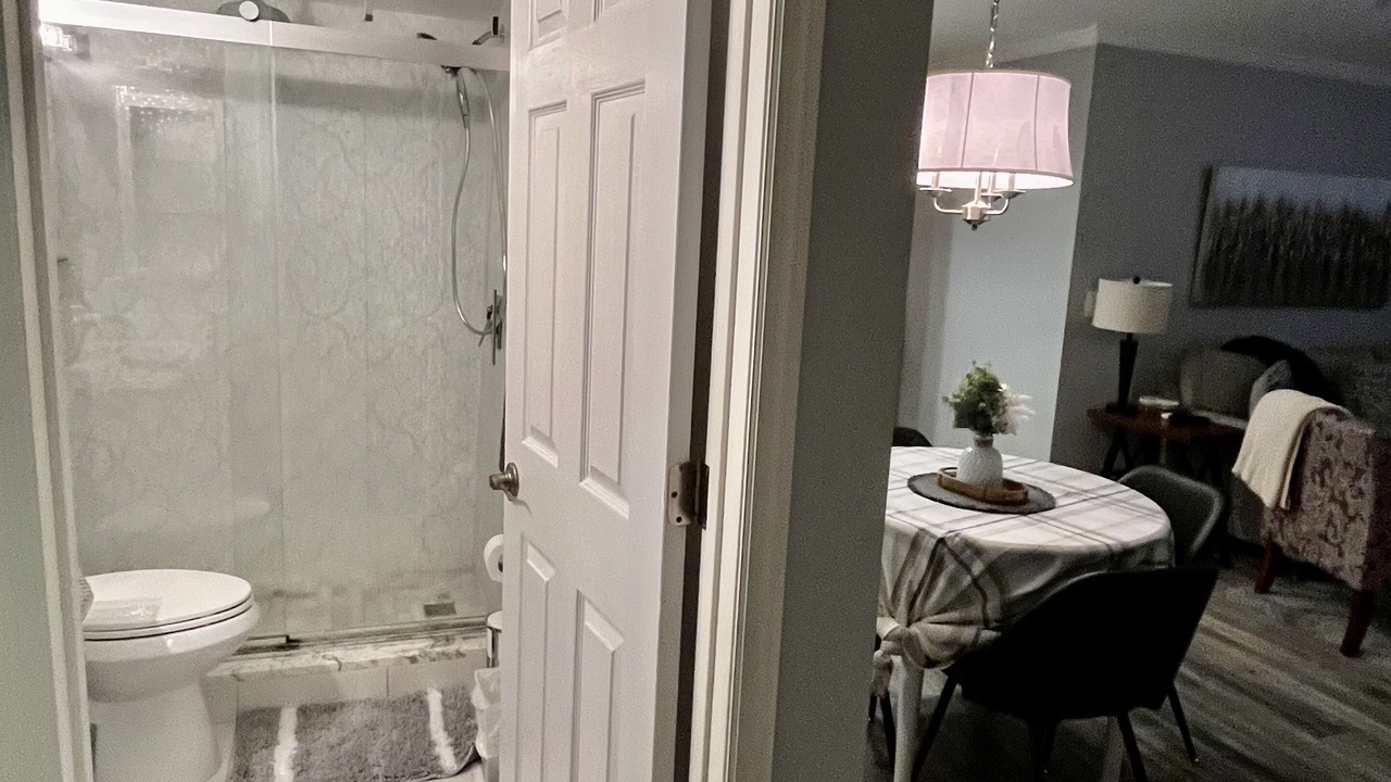 Photo of Bathroom in Biggar