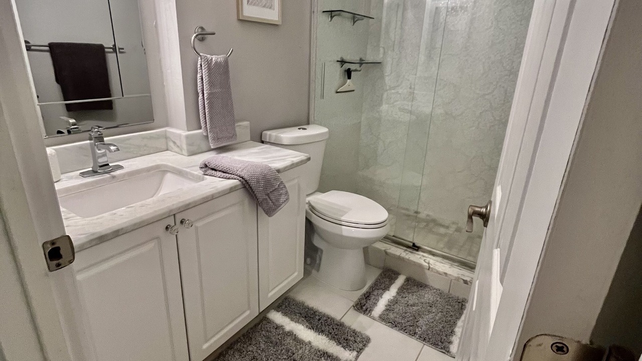 Photo of Bathroom in Biggar