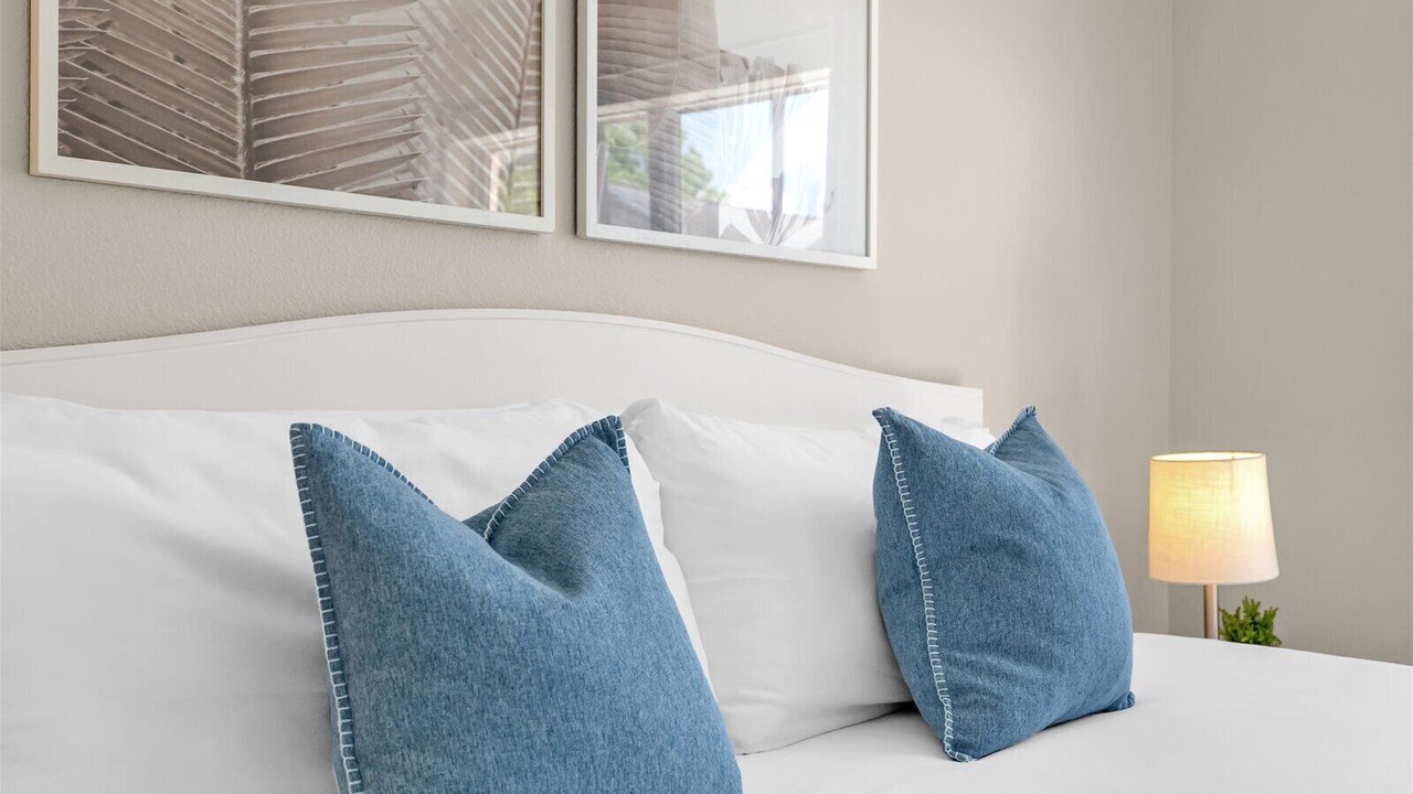 Photo of Bedroom in Lake Berkley