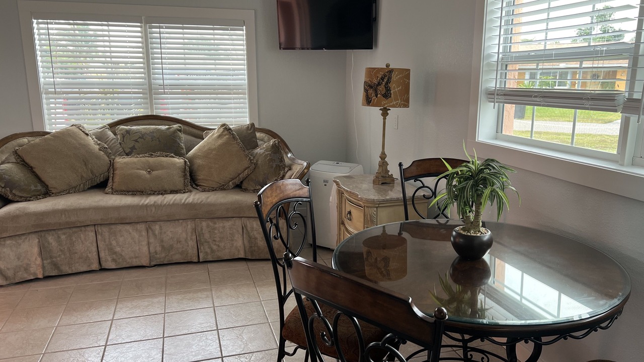 Photo of Livingroom in Fort Myers