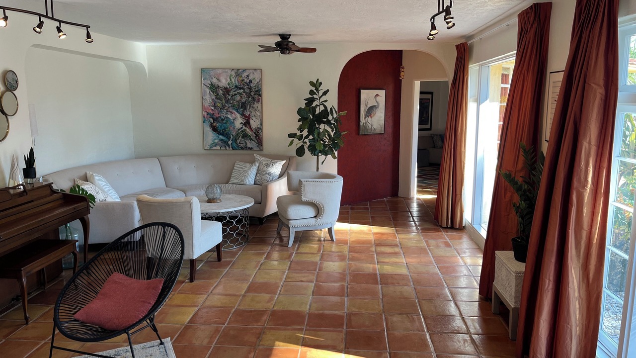 Photo of Livingroom in Ringling Park