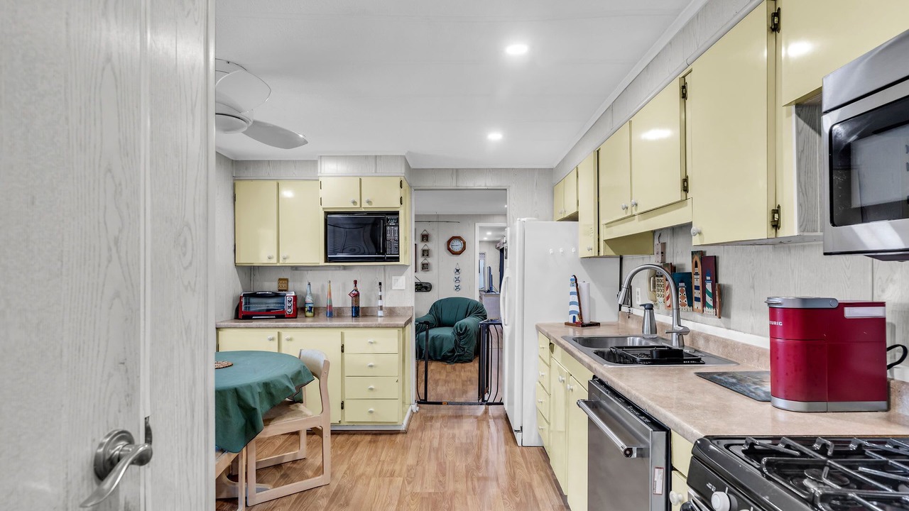 Photo of Kitchen in Key Largo Village