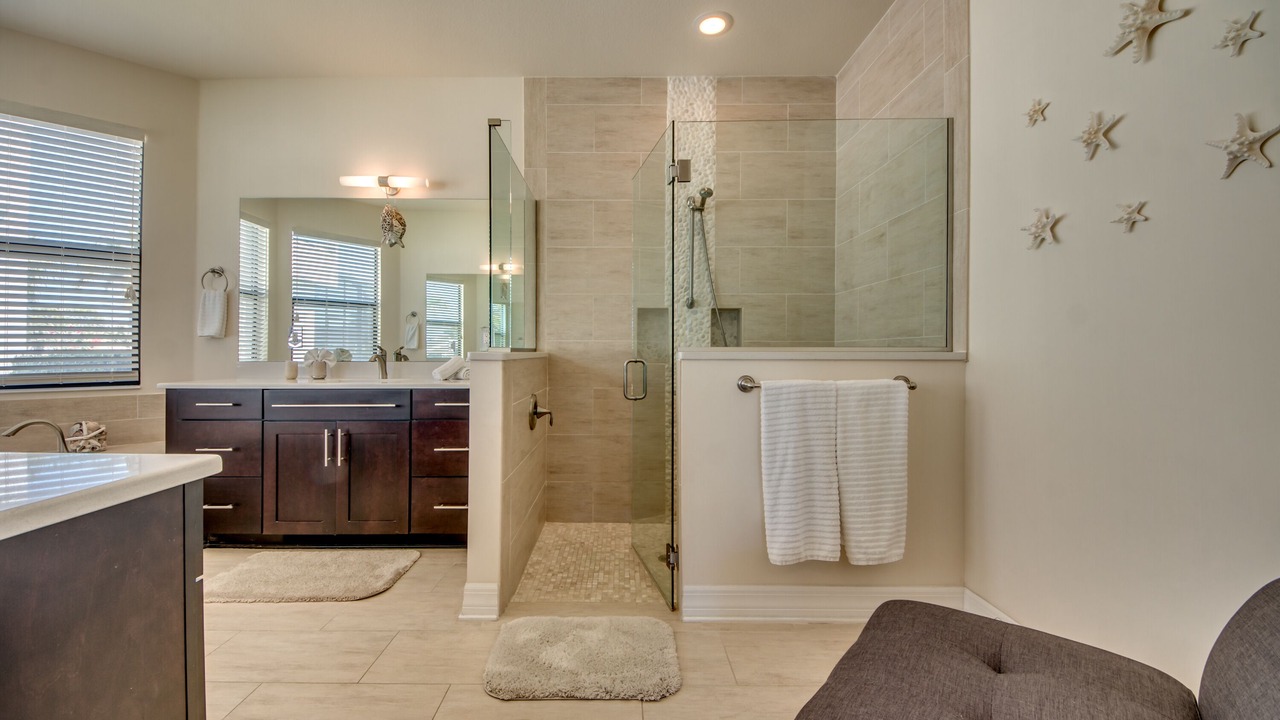 Photo of Bathroom in Yacht Club