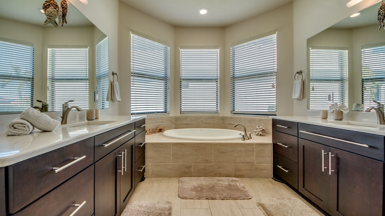 Photo of Bathroom in Yacht Club