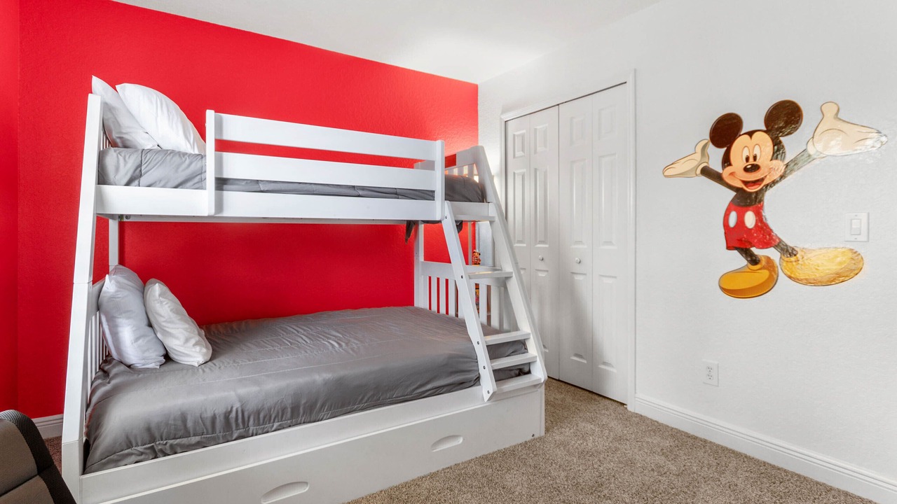 Photo of Bedroom in Regal Palms