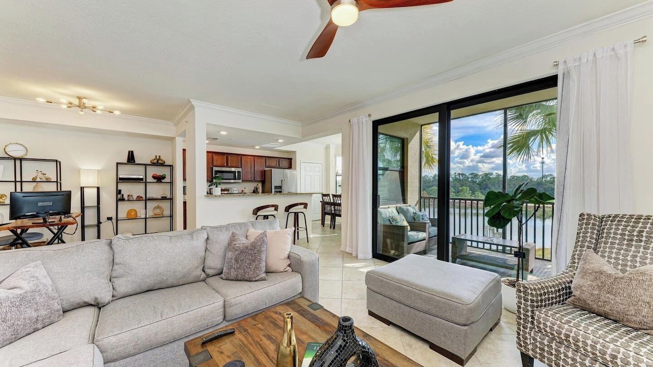 Photo of Livingroom in Lakewood Ranch