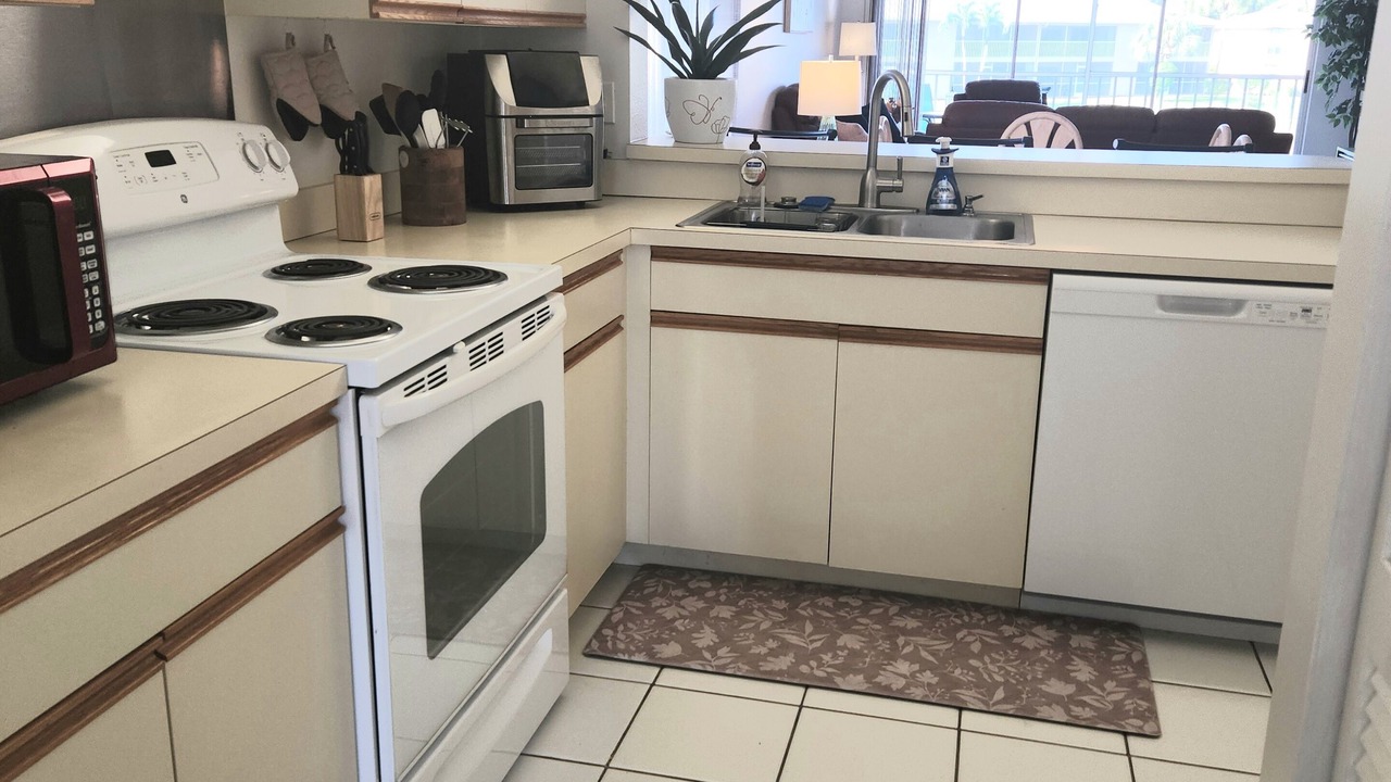 Photo of Kitchen in Imperial Golf Estates