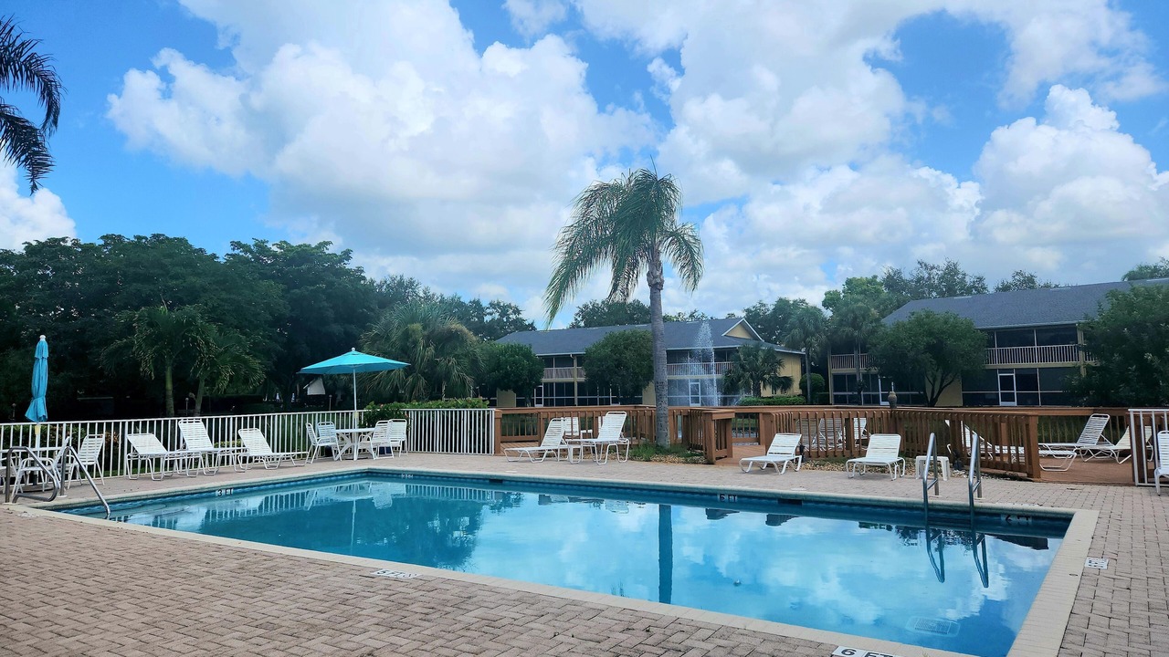 Photo of Outdoor in Imperial Golf Estates