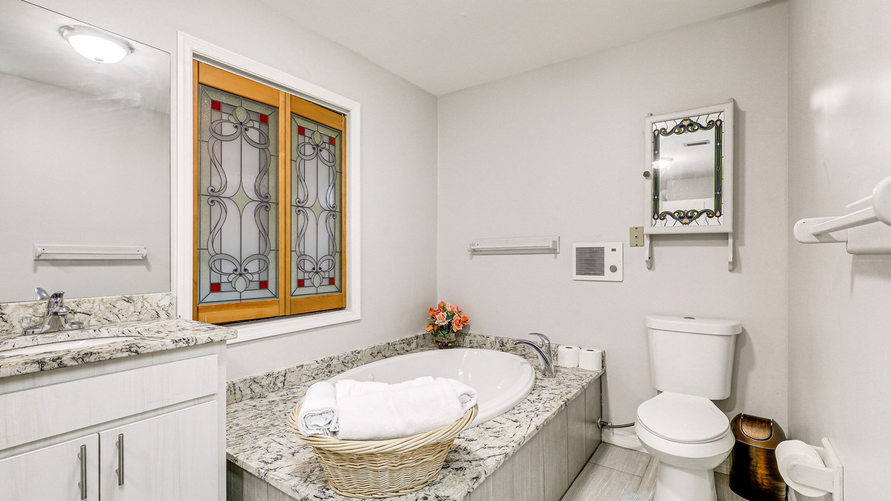 Photo of Bathroom in Limona Improvement