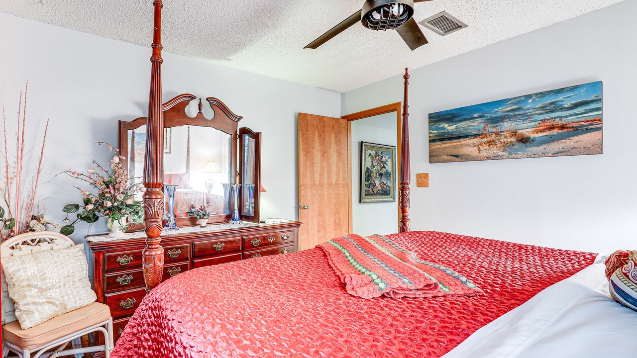 Photo of Bedroom in Limona Improvement