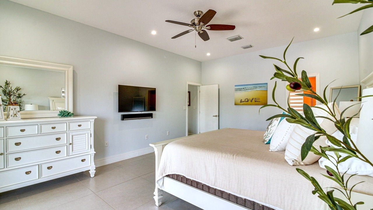 Photo of Bedroom in Twin Lakes