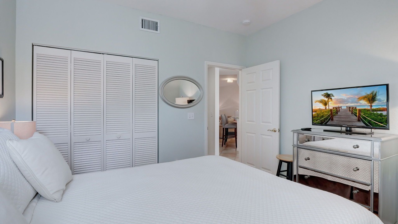 Photo of Bedroom in Pelican Bay