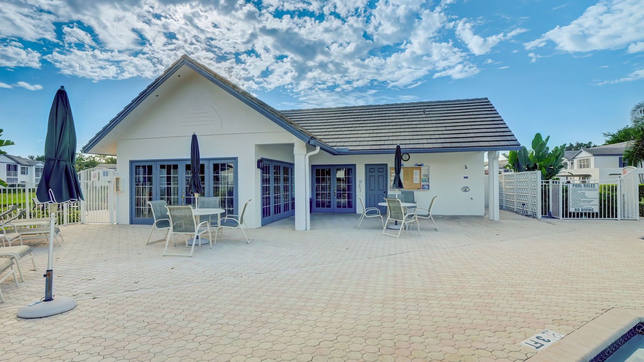 Photo of Outdoor in Pelican Bay