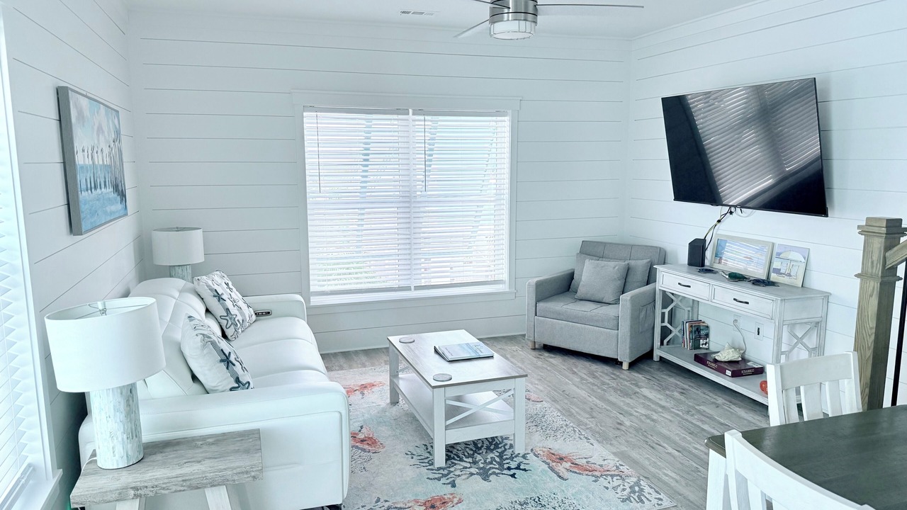 Photo of Livingroom in Seabreeze Trailer Park