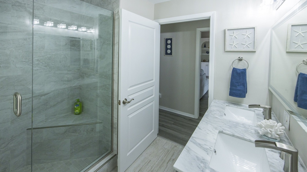 Photo of Bathroom in Isles of Capri