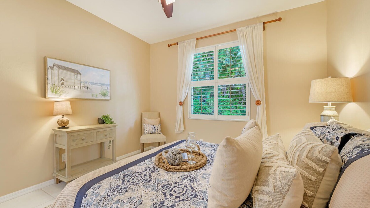 Photo of Bedroom in Central Naples