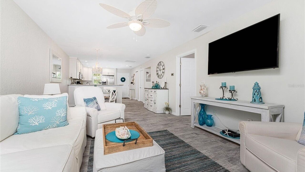 Photo of Livingroom in Grove City