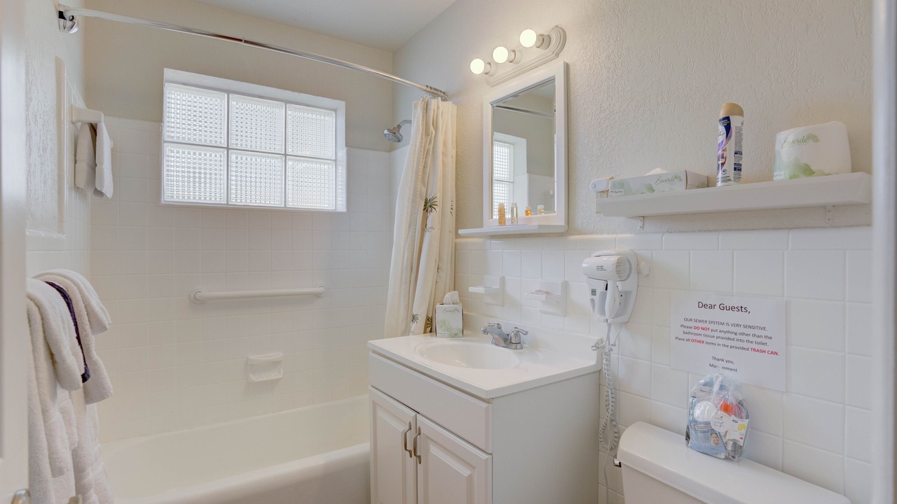 Photo of Bathroom in Tequesta