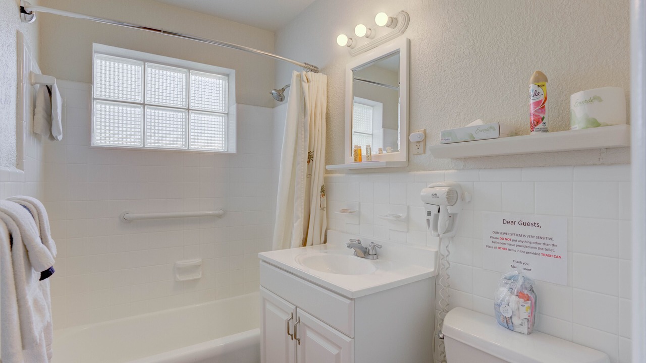 Photo of Bathroom in Tequesta