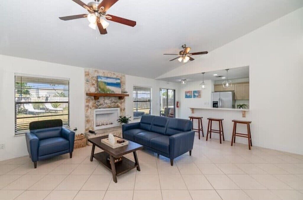 Photo of Livingroom in Melbourne Beach