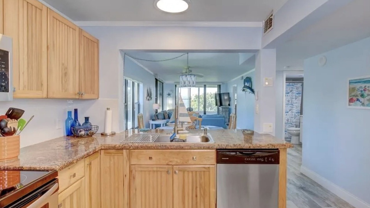 Photo of Kitchen in Hutchinson Island South