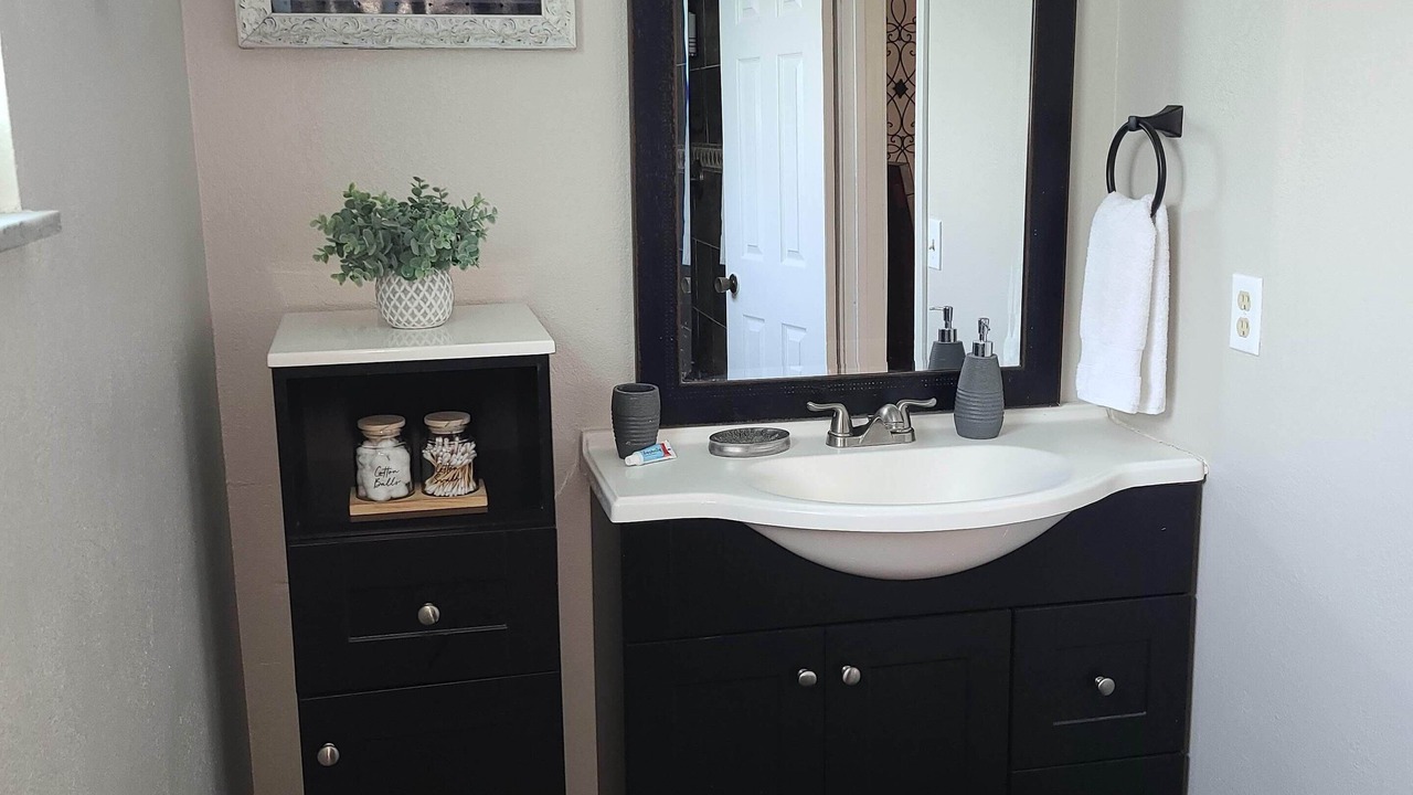 Photo of Bathroom in Timberlane Woodlake