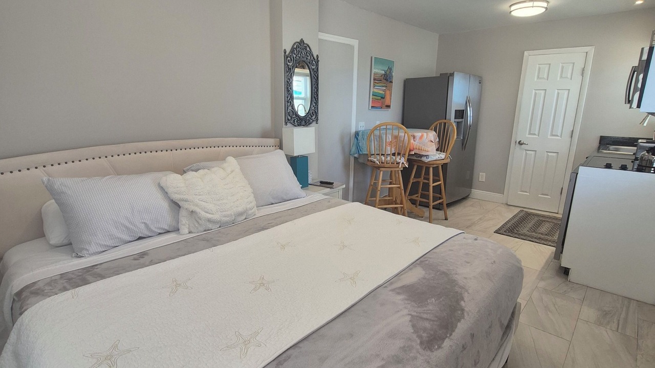 Photo of Bedroom in Jensen Beach