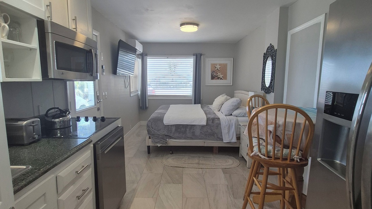 Photo of Bedroom in Jensen Beach